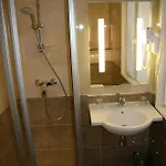 Otel Bellevue Saint-lazare 2*