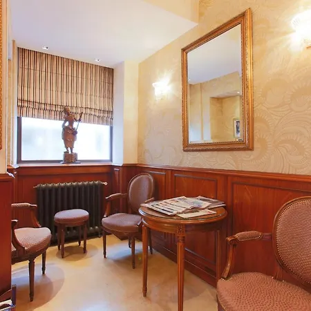 Bellevue Saint-lazare Hotel 2*