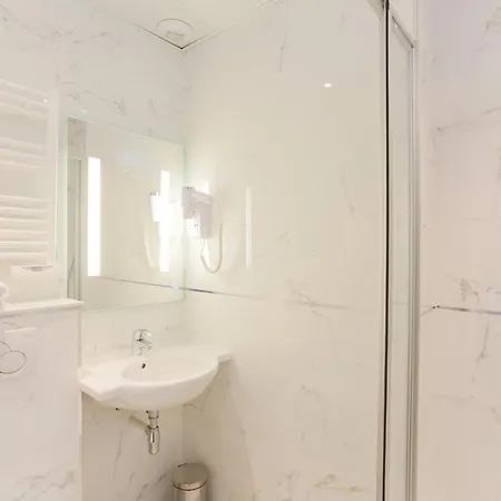 Hotel Bellevue Saint-lazare