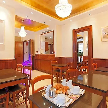Bellevue Saint-lazare Hotel 2*