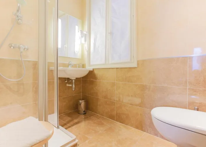 Bellevue Saint-lazare Otel