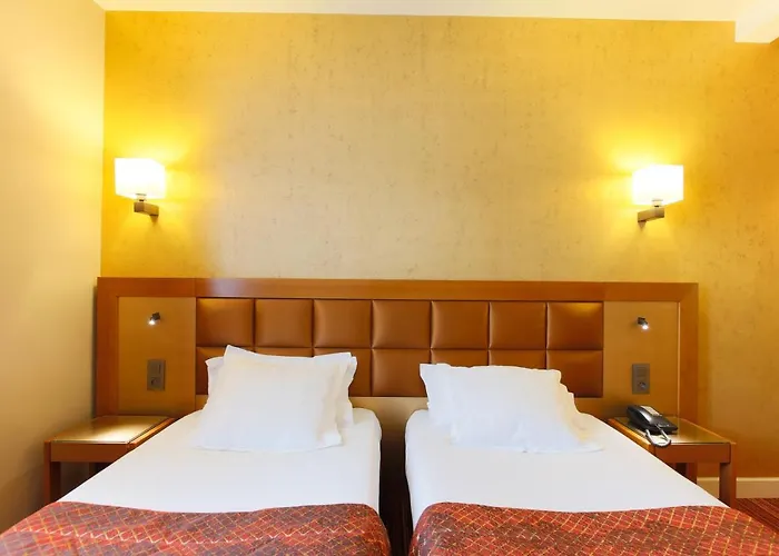 Bellevue Saint-lazare Hotel 2*