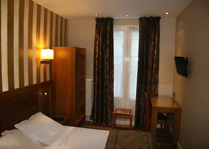 Otel Bellevue Saint-lazare 2*